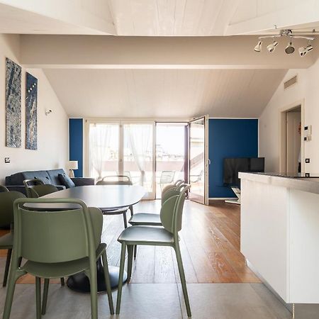 Easyhomes - Brera Luxury Suites Милан Экстерьер фото