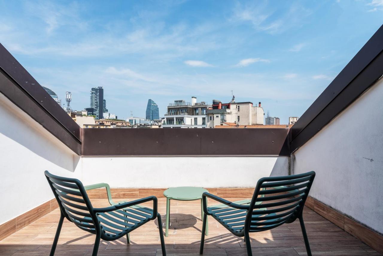 Easyhomes - Brera Luxury Suites Милан Экстерьер фото
