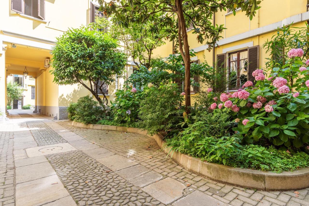 Easyhomes - Brera Luxury Suites Милан Экстерьер фото