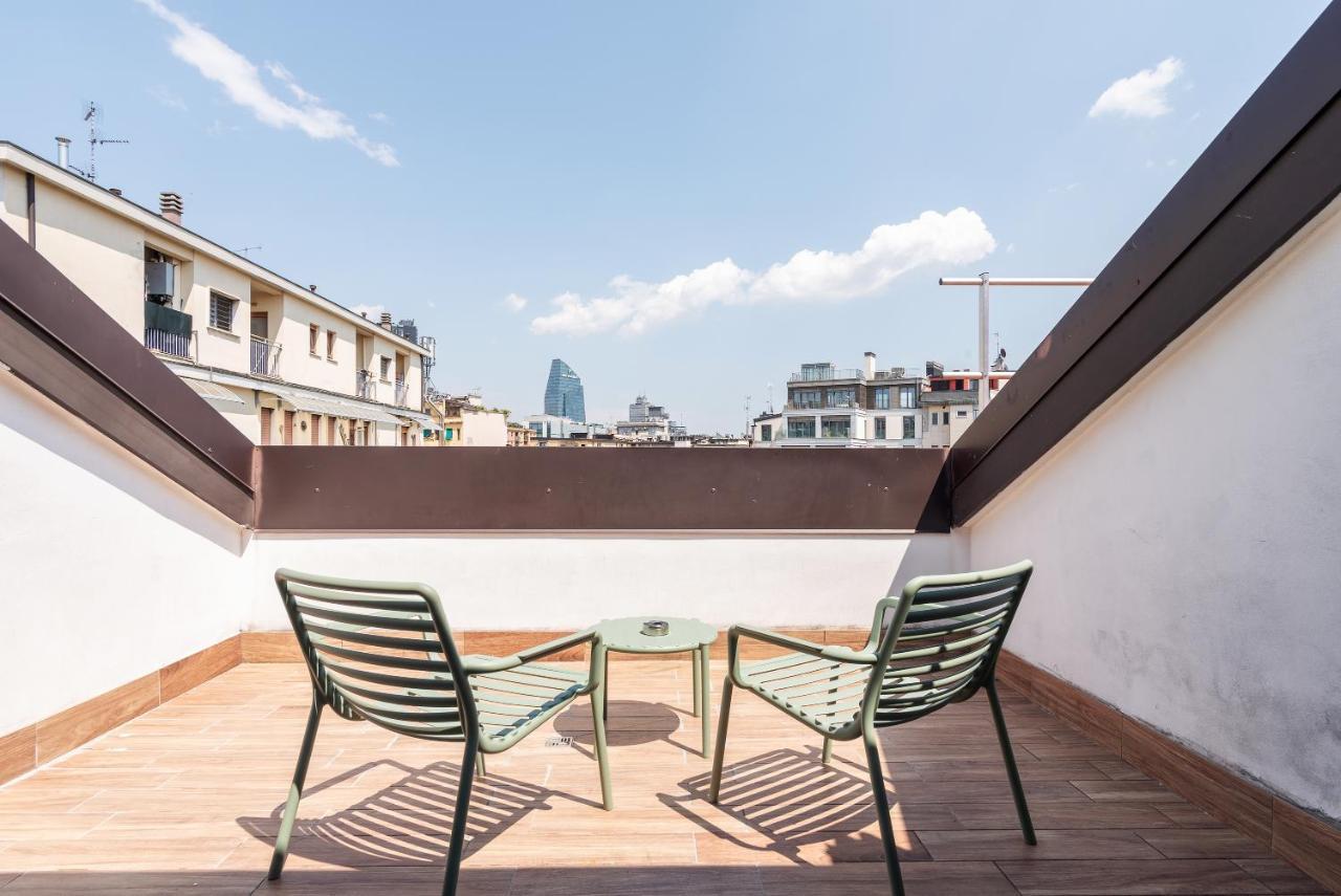 Easyhomes - Brera Luxury Suites Милан Экстерьер фото